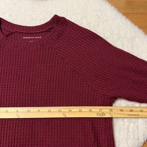 American Eagle Womens Burgundy Waffle Knit LS Shirt Thermal Sweater Size Small - Picture 7 of 8
